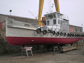 Tug-pusher Argo